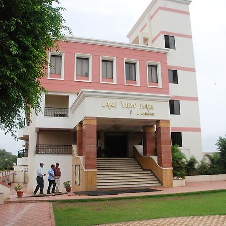 Hotel Lake View Satara Exterior foto