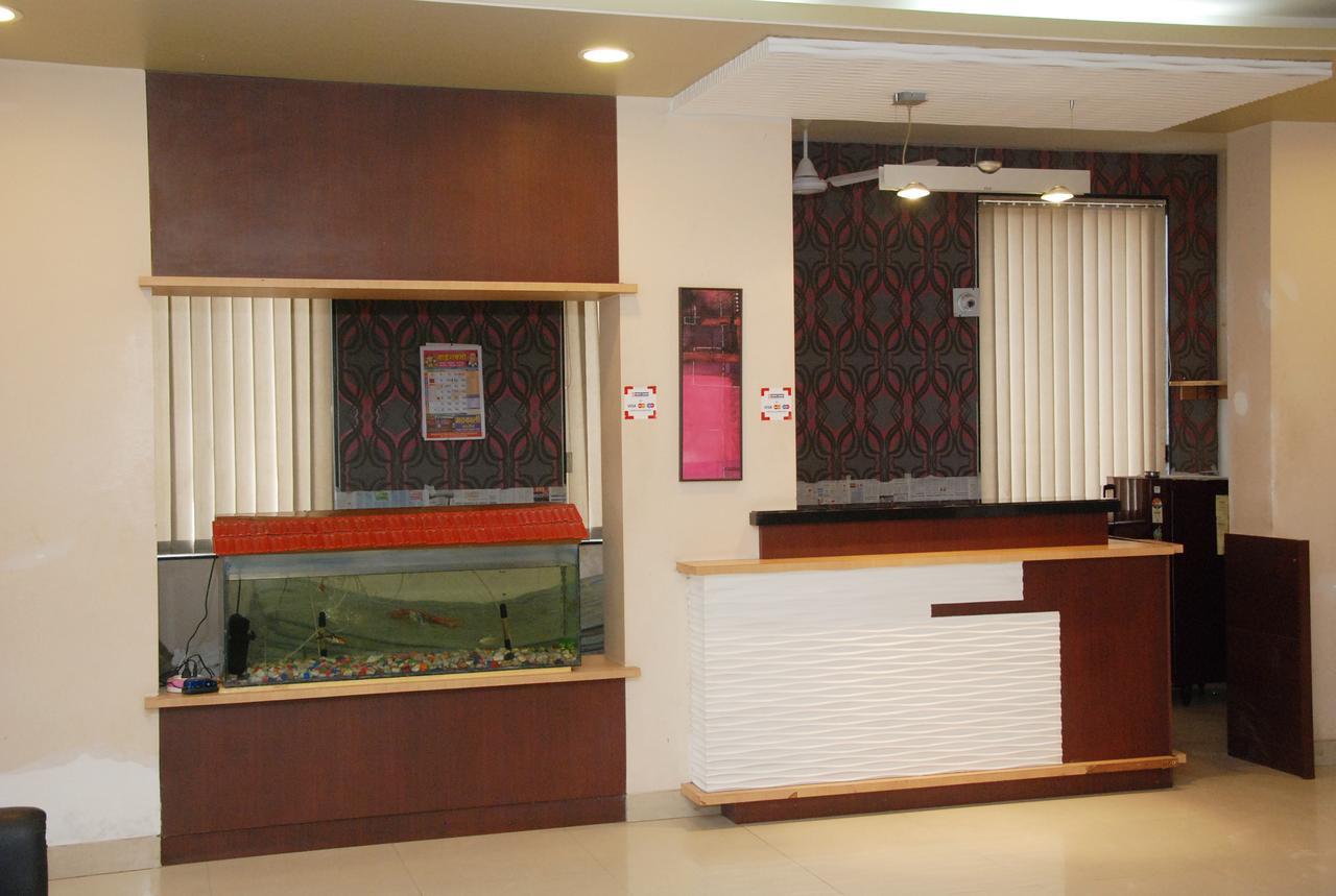 Hotel Lake View Satara Exterior foto
