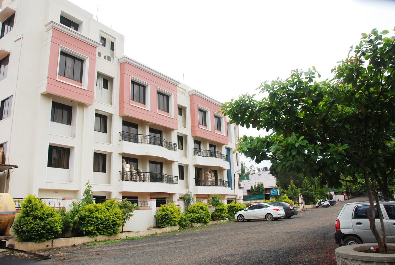 Hotel Lake View Satara Exterior foto